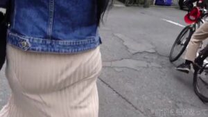 【大反響につき復活】爆乳・ゆうきが本能を解放！旦那以外の男にしか見せない狂乱の潮吹き