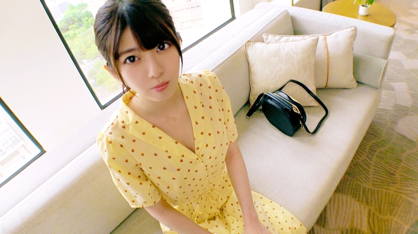 【大量潮吹き】色白スレンダーな20歳現役女子大生・みゆき。清楚な顔して実は超ド変態な中出し願望