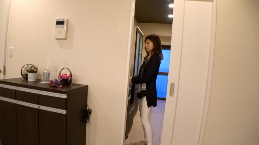 【34歳・世田谷セレブ】愛犬家の気遣い妻が魅せた「動物的」な性癖。スレンダー美人と自宅でイキまくる禁断の中出しドキュメント