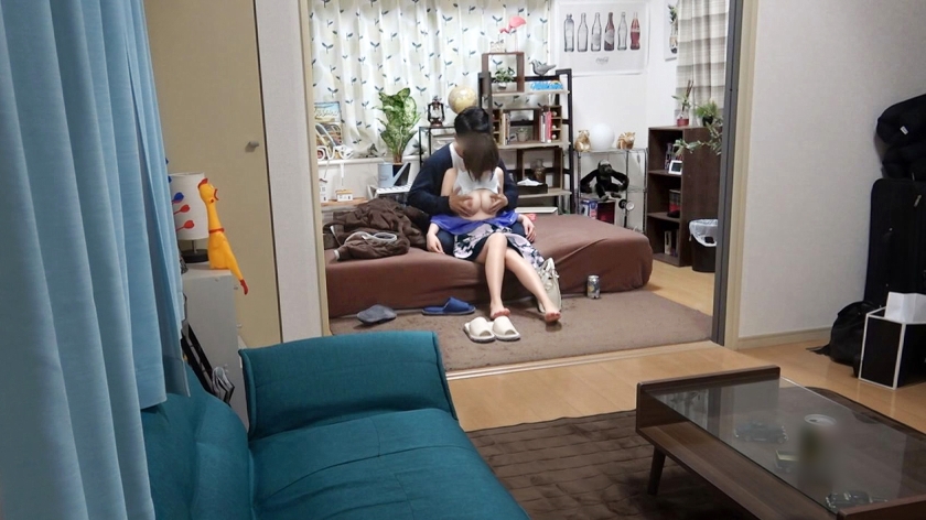 24歳、銀行員・ののか。マジメな顔はどこへ？ラップ越しのキスでスイッチON、目の前のチ○ポを美味そうに咥え上げる肉食系ムッツリ女子。