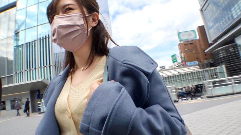 25歳ホール店員ゆうこの性欲が爆発！デカい方に釘付け＆久々のSEXで悶絶するムッチリ白肌ボディ