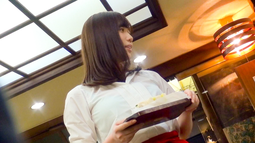 「本当に素人？」噂の激カワ看板娘をガチ交渉！6年間禁欲したウエイトレスのタガが外れた瞬間