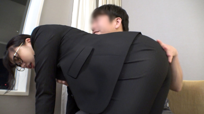 22歳新社会人・いろはをナンパ！泥酔スーツお姉さんが路上から一転、潮吹きまみれの絶頂SEX