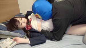 逃げ場なしの1K密室。美少女ひすいちゃんのナマの感触と、中出しに溺れる濃厚な1日