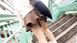 【超感度】現役地下アイドルひなのちゃんが可愛すぎる喘ぎ声でガチイキ！おねだりフェラから始まる多幸感ハメ撮り